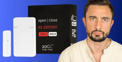 Il sensore ZWave Zooz ZSE41 per porte o finestre può essere utilizzato all'interno o all'esterno (con un accessorio aggiuntivo) ed è compatibile con Home Assistant.
