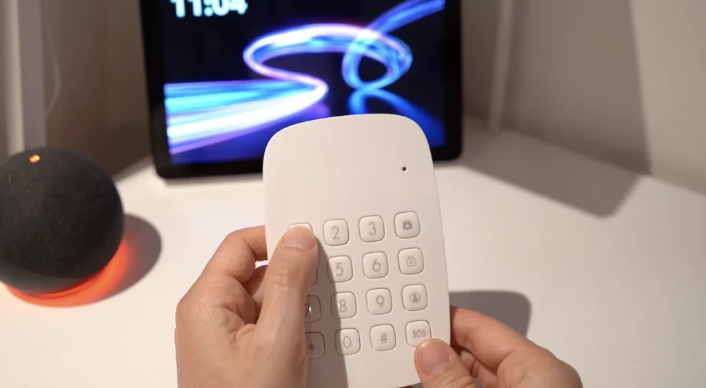 Урок за използване на устройствата Tuya Smart Life и Home Assistant.
