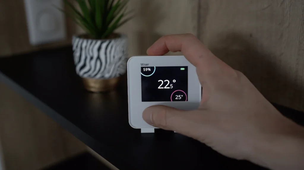 Moes ZTRV-801-MS: Válvula termostática Zigbee completa e económica